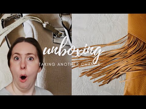 UNBOXING || taking