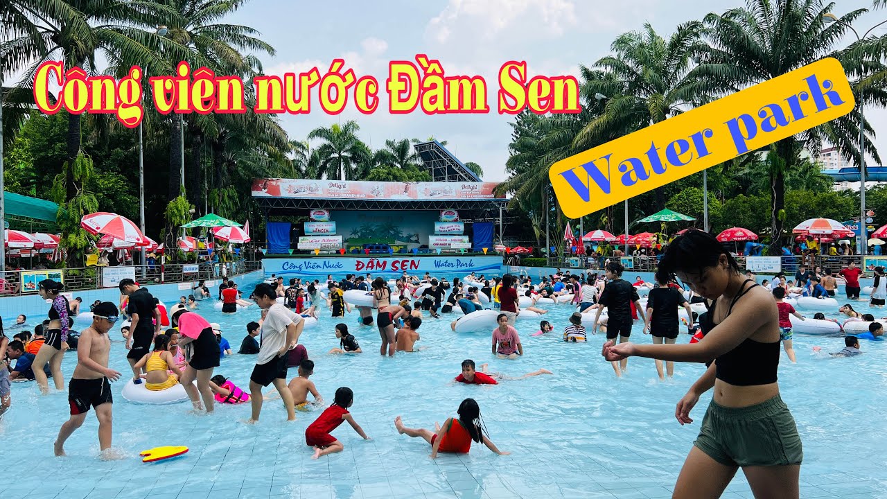 Công viên nước Đầm Sen trong ngày nắng nóng