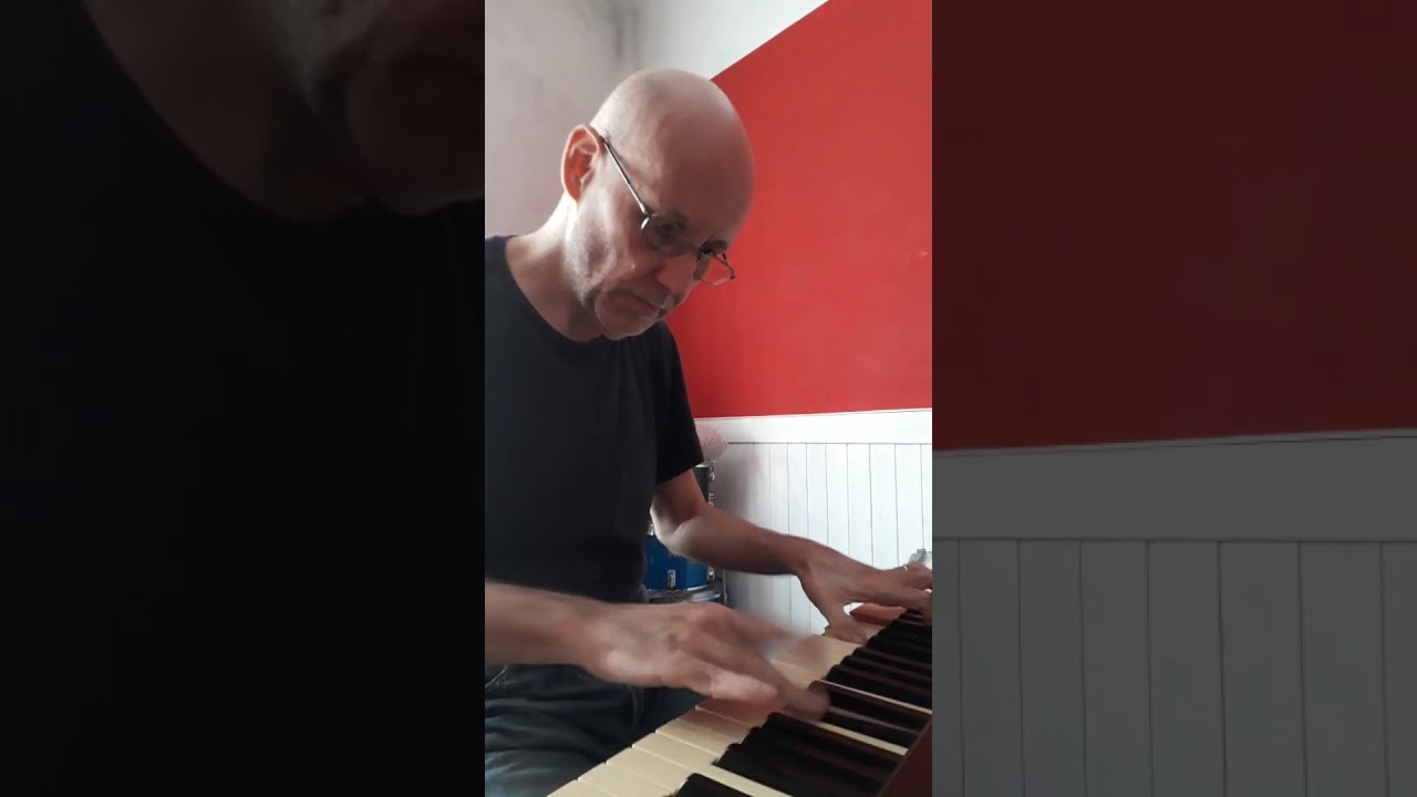 Andrea Zanzottera Post Bop Piano Lick #1
