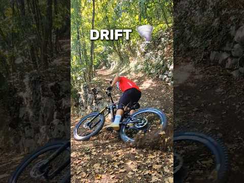 Virage à Vtt Mode Extrême 🔥🔥     #vtt #tricks #ebike #wheeling