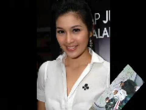  Perempuan  paling cantik  di Indonesia YouTube