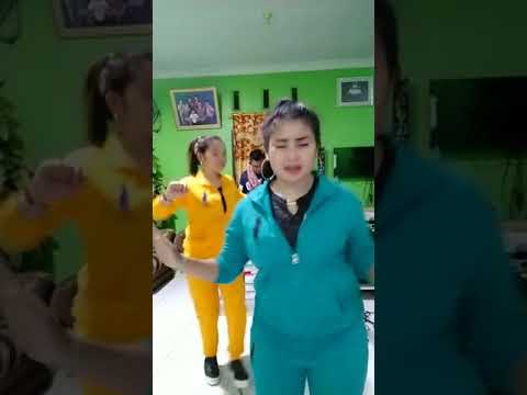DUET TERDAHSYAT DUO NAIMARATA NORA SAGALA \u0026 NITA DAMANIK