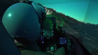 Come see how Air Force Pilots conduct F 16 Fighting Falcon simulation training screenshot 4
