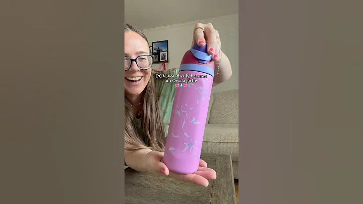 The BOWS on this owala water bottle are the cutest!!!!  #owala #owalafreesip #owalawaterbottle