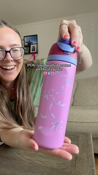 The BOWS on this owala water bottle are the cutest!!!!  #owala #owalafreesip #owalawaterbottle