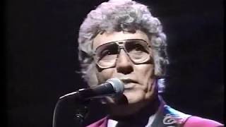 Carl Perkins -  Honey Don't (Live on Letterman 1990)