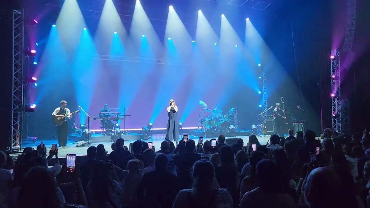 ZAZ - La vie en rosa & Je veux