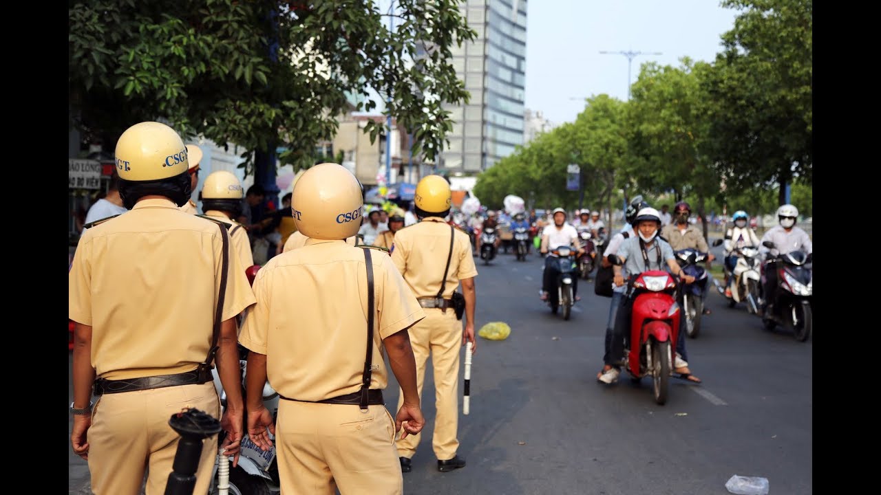 Xov Xwm Hmoob Sapa koom ntaus Police part 2 -  CSGT đánh người DÂN TỘC mông Sapa
