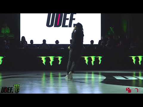 Alicia Vs Genesis - Tie Break to Top 16 B-Girl - Silverback Open 2018 - Pro Breaking Tour - BNC
