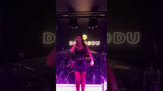 Razıysan Gel - Özge Tarakcı Canlı Sahne I
