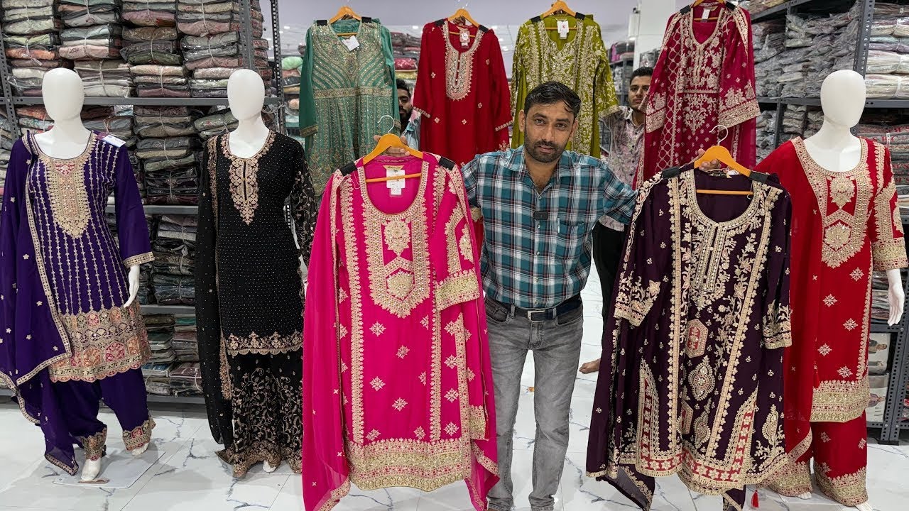 Wholesale का सबसेबड़ा  hub बिना डरे माल उठाओ branded readymade dresses लॉट के दाम में मिलेगी 