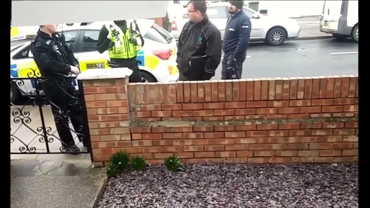 bailiff get police and gets told to do one YouTube