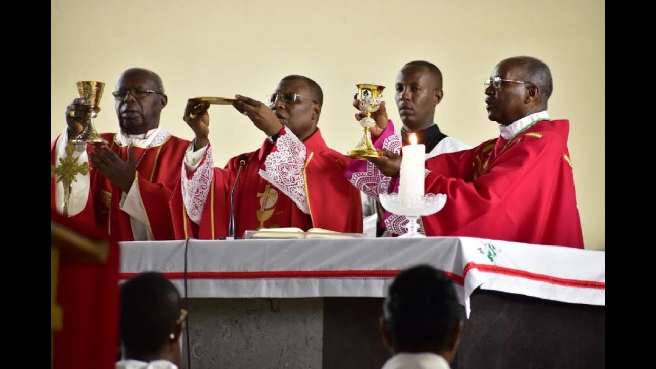 Gumana natwe Mukama By Chorale UMUCO