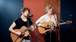 "Naive" Acoustic from The Kooks chords