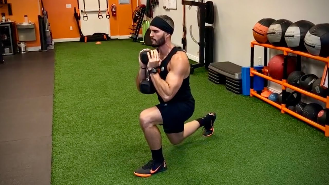 Goblet Reverse Lunge - YouTube