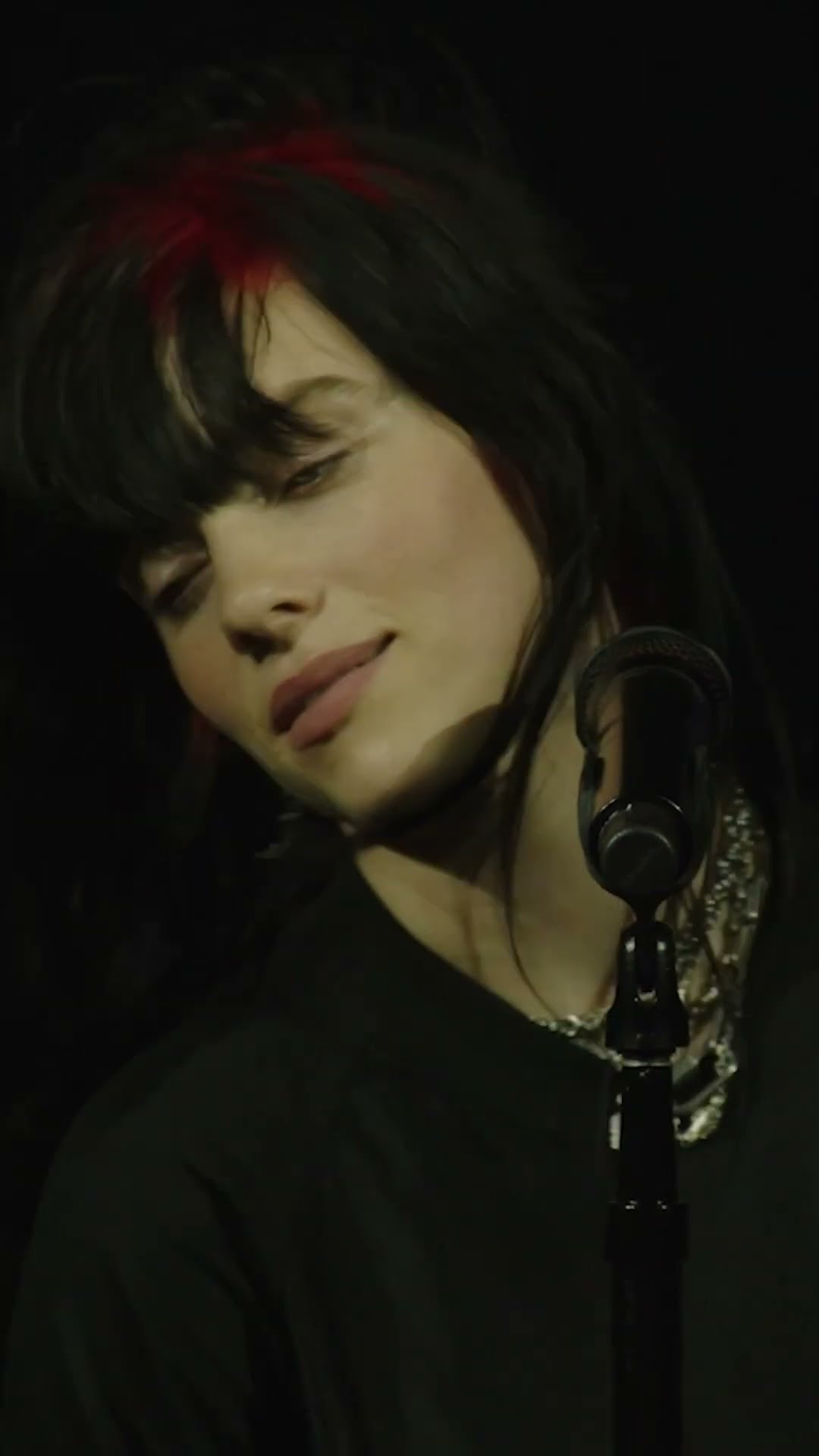 Watch Billie’s performance of “when the party’s over” with boygenius now.