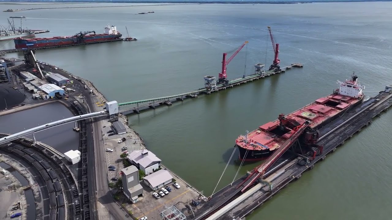 Погрузка гигантов: закулисный тур по международным судоходным операциям угольного пирса Ньюпорт-Ньюс