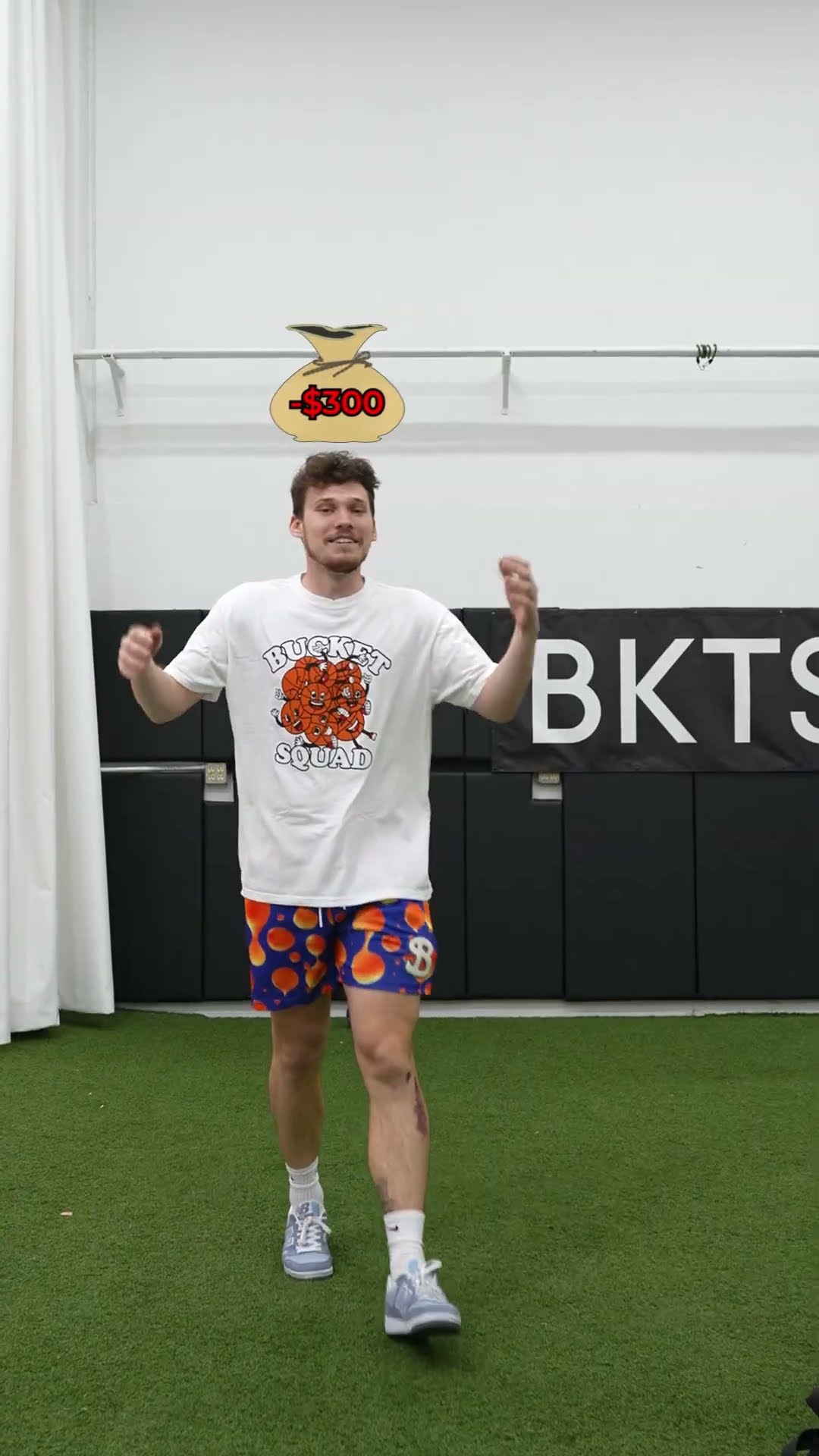 Dunk On Me, Win $100!