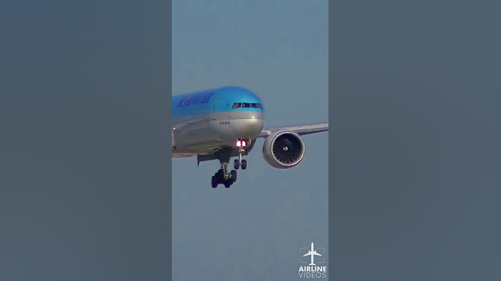 EXTREME CLOSEUP Landing!