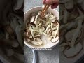 I made a vegan japanese curry udon with lots of mushrooms 