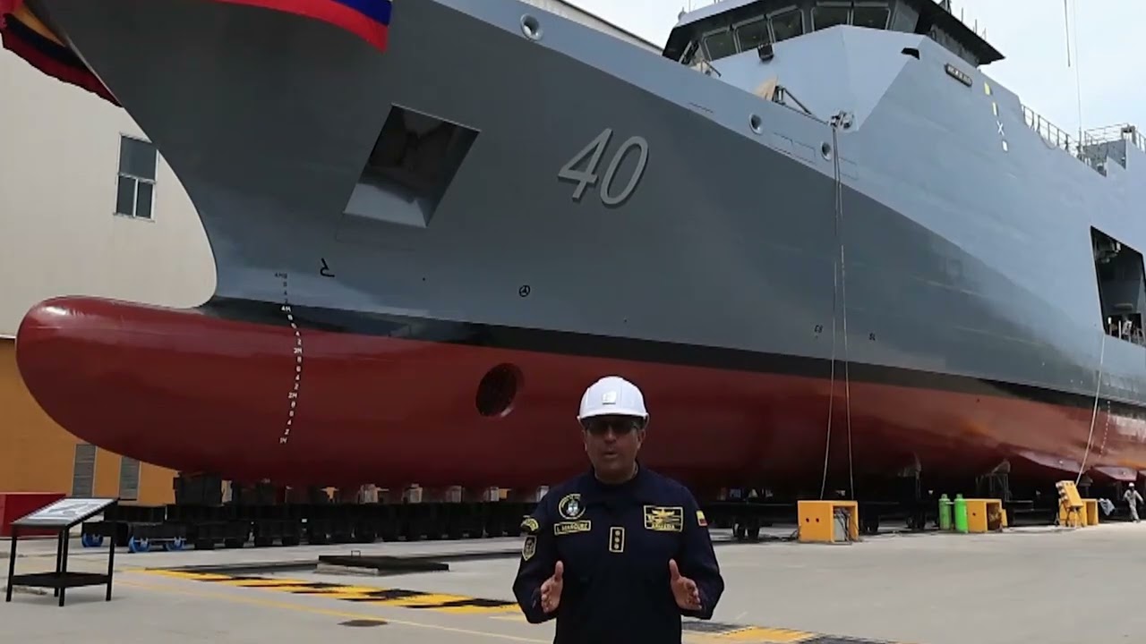 Colombia presenta el primer buque hospital y patrullera oceánica construidos en sus astilleros