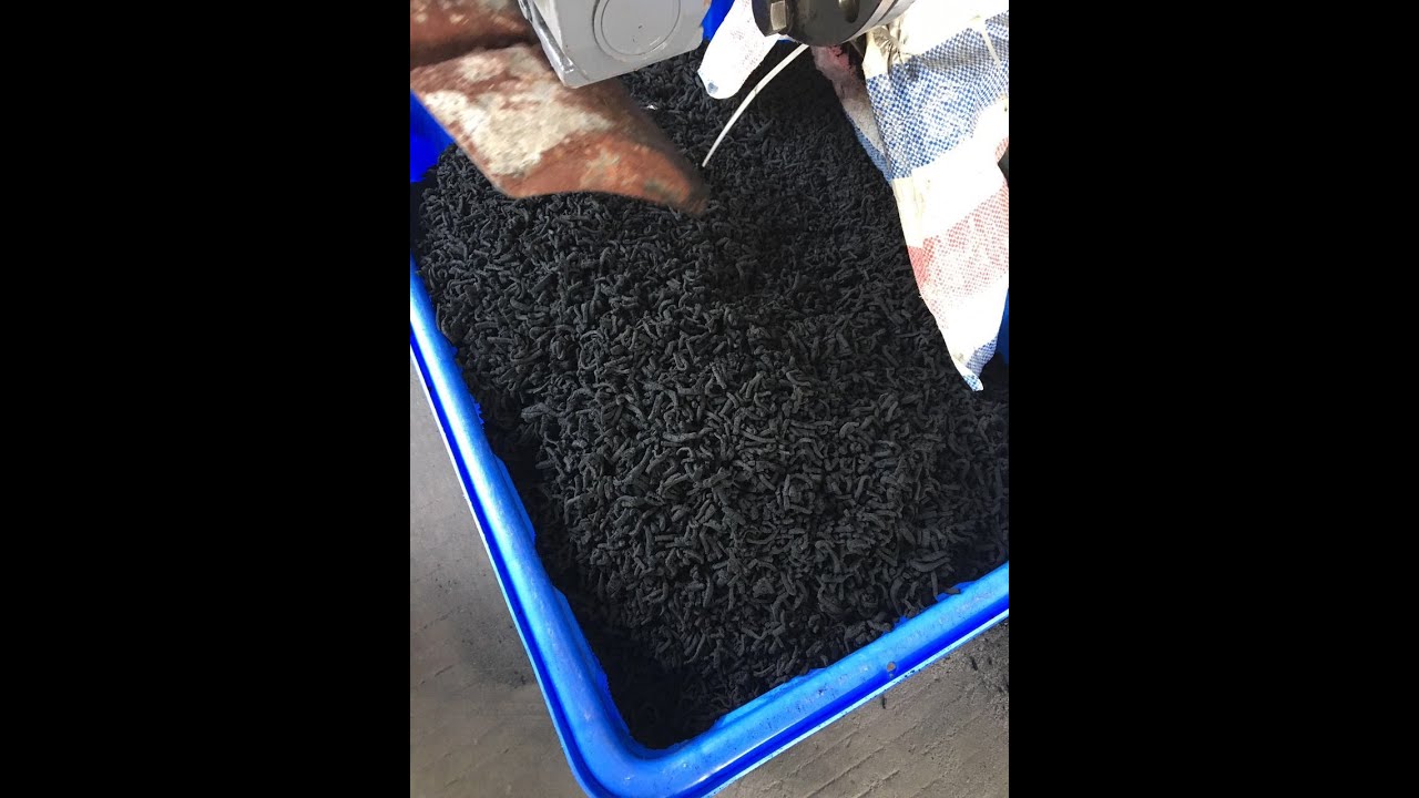 The sludge dryer can dry the electroplating sludge, chemical sludge and oil sludge