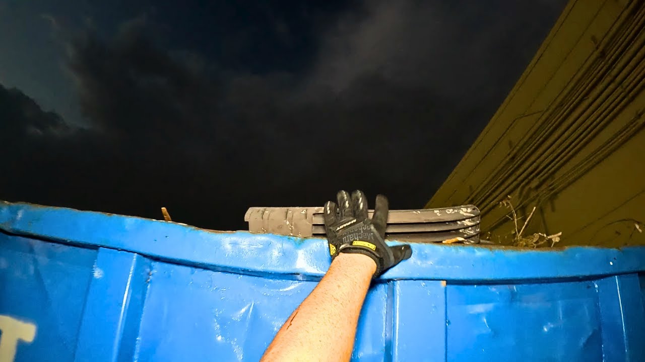 Ныряние в мусорном контейнере. «Видите всю резкость?»