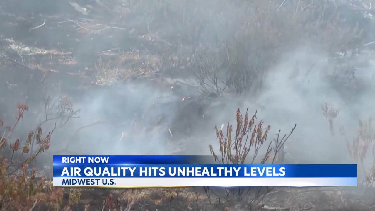 Smoke from Canadian wildfires worsens air quality in the Midwest - YouTube
