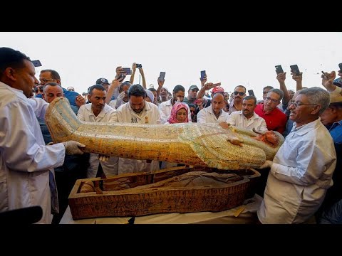 Vidéo: Une Statue Géante Vieille De Trois Mille Ans Du Pharaon Ramsès II Découverte En Égypte - Vue Alternative