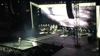 Adele - Skyfall (live Arena di Verona 28.05.16 - night 1)