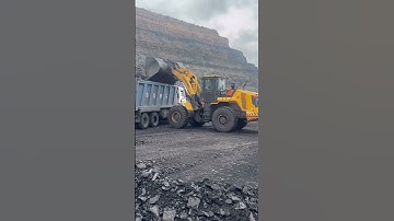 LIUGONG CEV-IV LOADED VIDEOS #wheelloader #wheels #working #bs4 #liugong #loader #loading #video #to