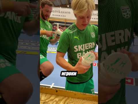 Почему гандбольный мяч такой липкий? 🤔🏐