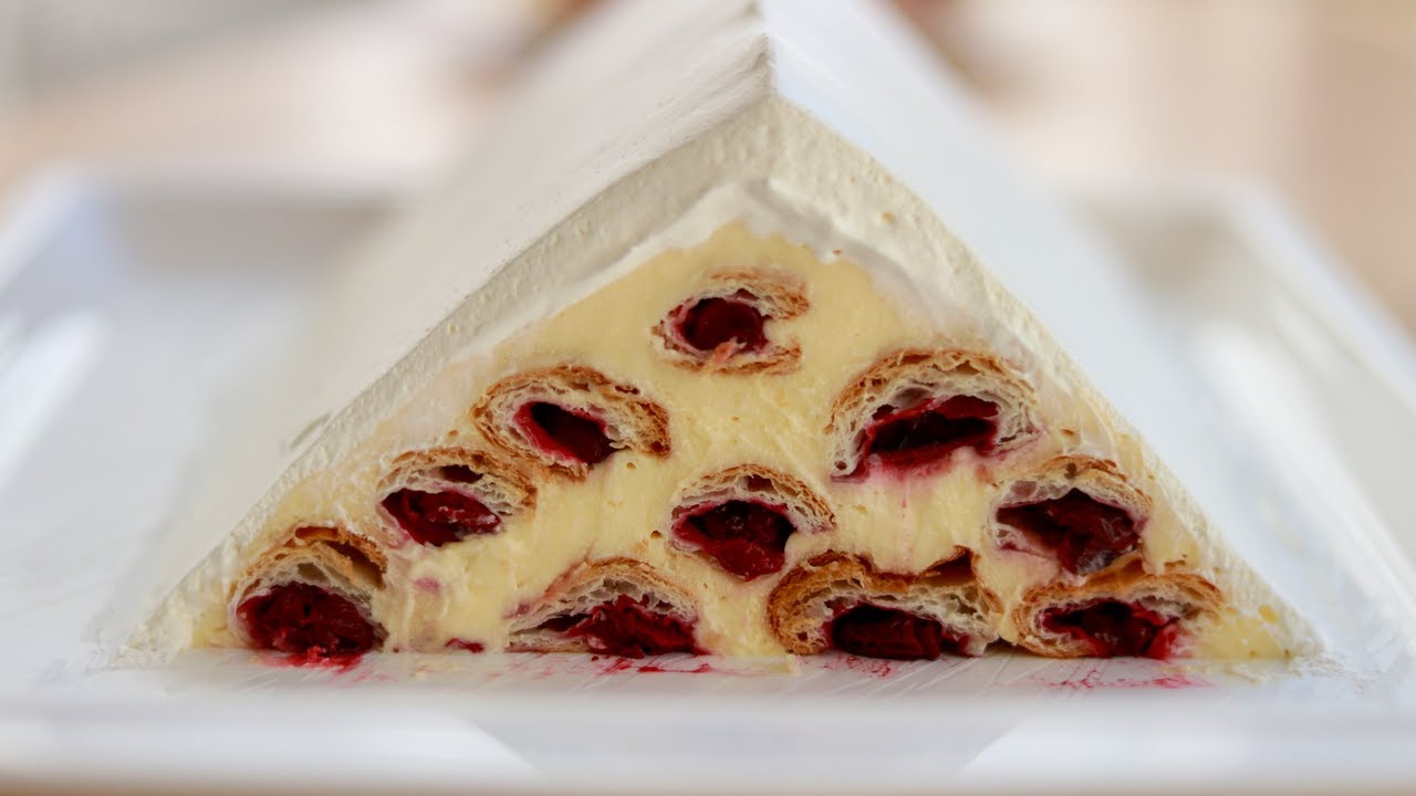 PIRAMIDA SA VIŠNJAMA