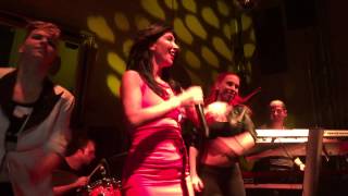 Hande Yener - Naber - David Vendetta Remix (Live in Mannheim) Resimi