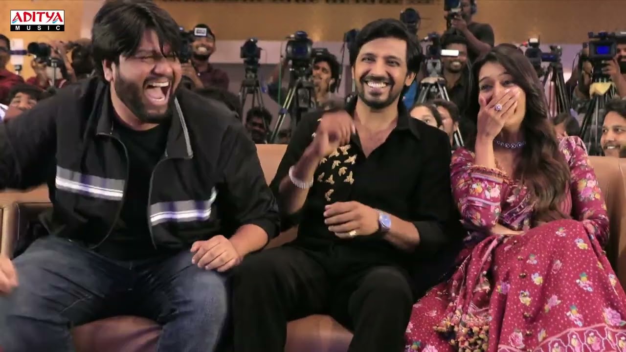 Swecha Standuu Live Performance by Vishnu Oi & Rag Mayur at Mithra Mandali Pre-Release Event