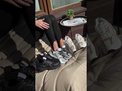 Повсякденні модельні чорні зимові кросівки доступна ціна, відео 1