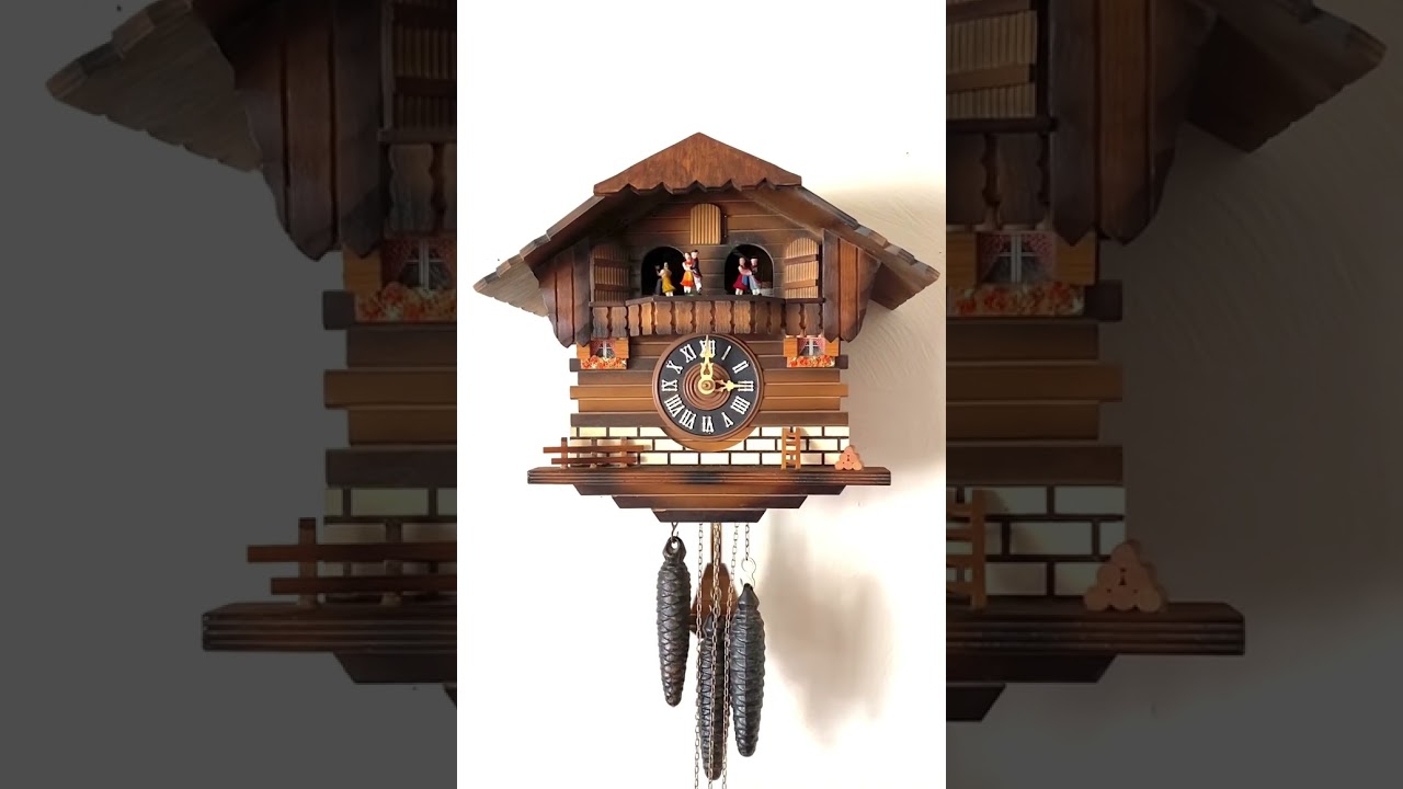 Swiss Chalet musical cuckoo clock. Made in Germany, 1986. Plays Der Froliche Wanderer & Edelweiss.