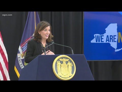 Gov. Kathy Hochul holds COVID-19 briefing in NYC - YouTube