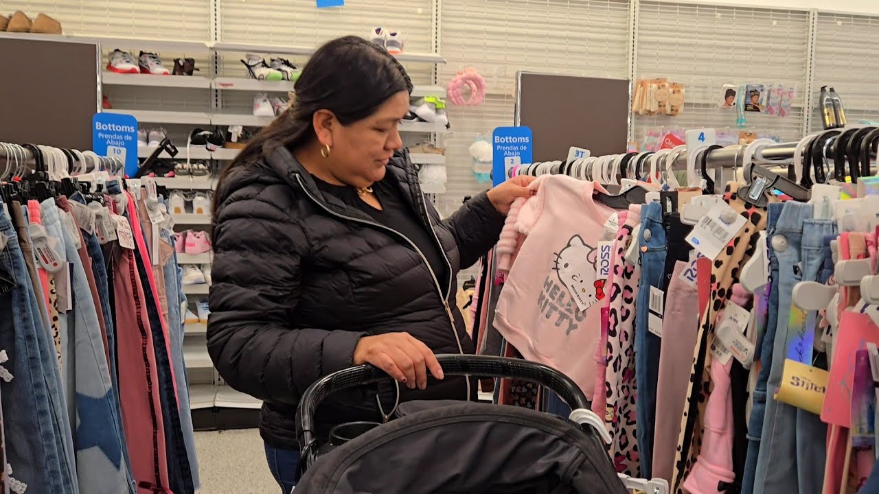 Vamos a la tienda a comprar un poco de ropa 