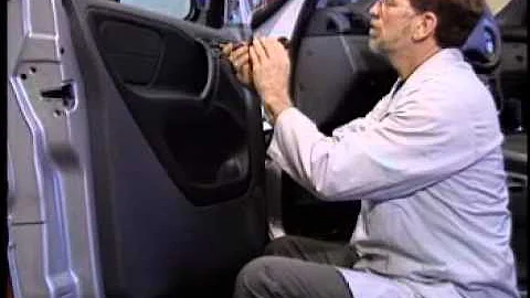 Door panel removal W163