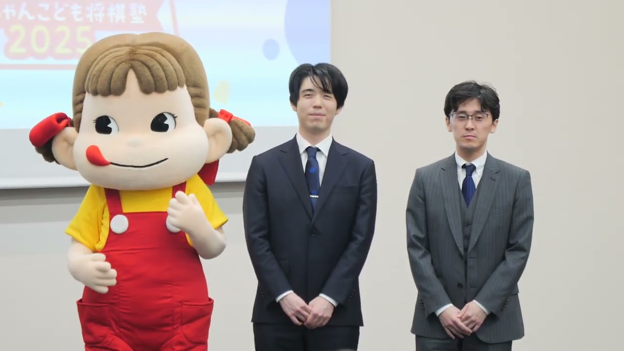 藤井聡太六冠 伊藤匠二冠 インタビュー＆ペコちゃんこども将棋塾