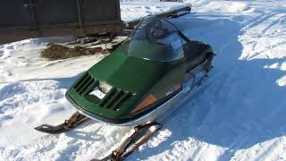Vintage snowmobile skiroule rtx 440 start and ride