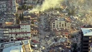 Deprem Demi̇şti̇ (Deme Nerden Bileceğim)