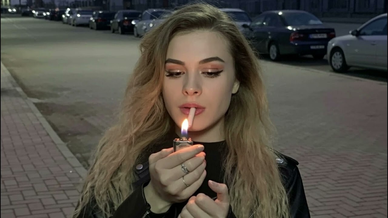 Chill Late-Night R&B Playlist for Smooth Vibes