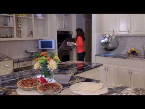 Pecan Pie Recipe with Honey Pecan Topping for amazing Thanksgiving Dessert