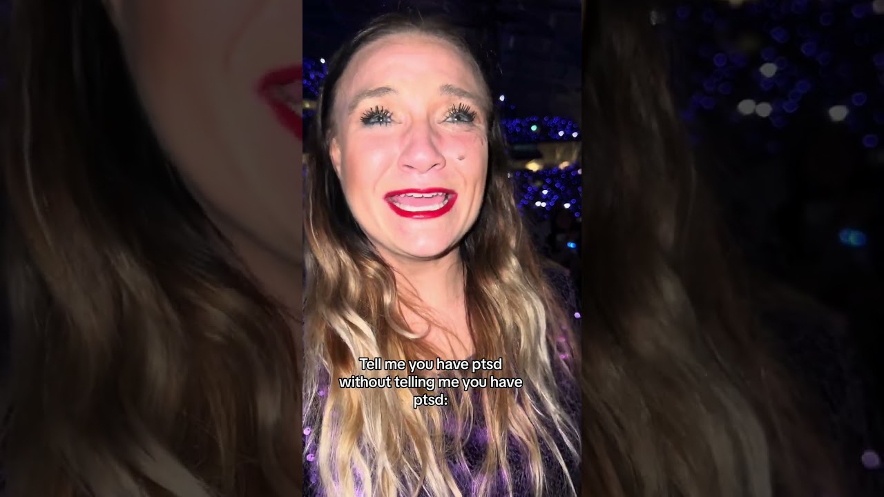 Woman has an emotional reaction to Taylor Swift singing her surprise song in Sydney!