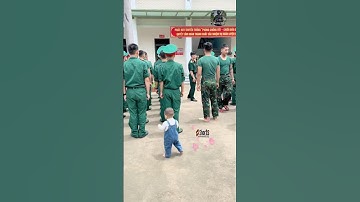 Nay đơn vị các chú bộ đội có một em bé nhập ngũ #bodoivietnam #quandoivietnam #short #shortvideo