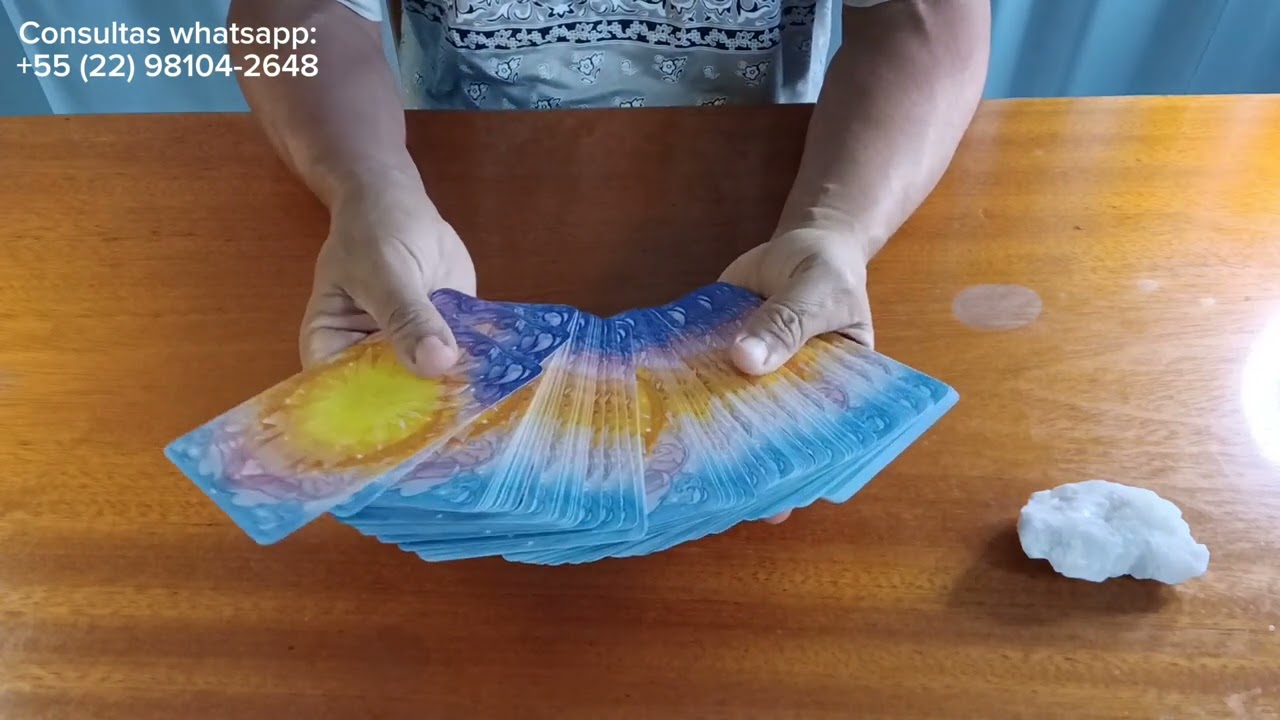 O que você significa para essa pessoa hoje ? Pensamentos e desejos dele,a por você.#tarot