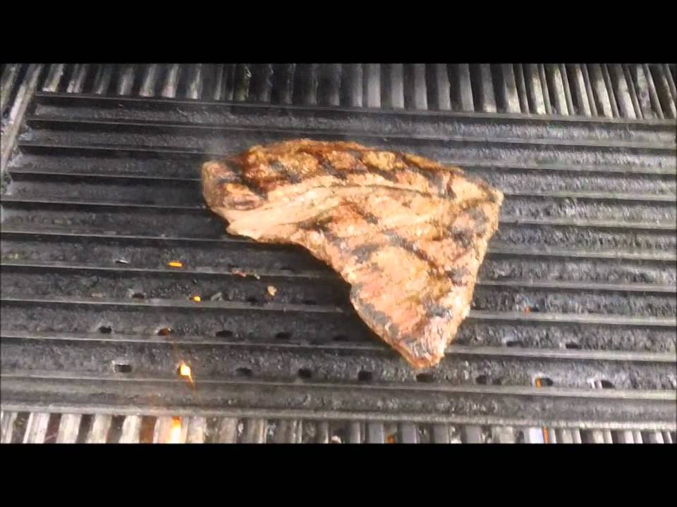 Barbeques Galore Grill32 Challenge Week 14, Day 2 Flame Tamer Tritip on the grill YouTube