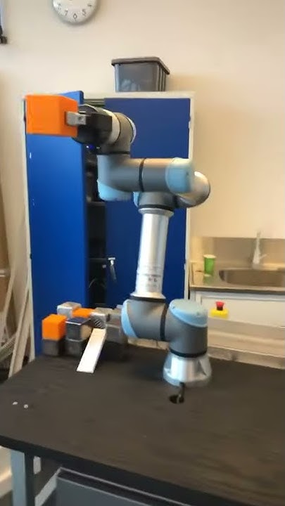 Robot Programming (UR) - YouTube